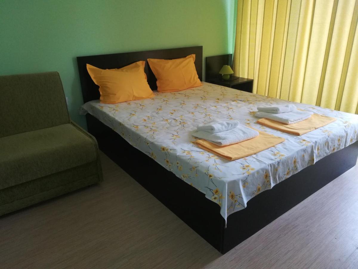 Apartments Victoria Кранево Екстер'єр фото