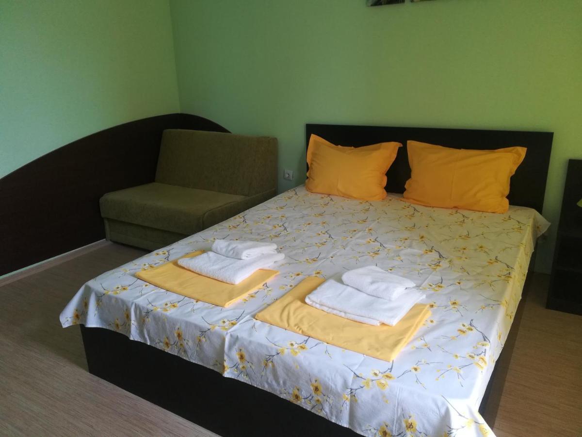 Apartments Victoria Кранево Екстер'єр фото