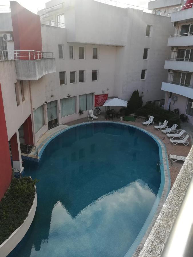 Apartments Victoria Кранево Екстер'єр фото