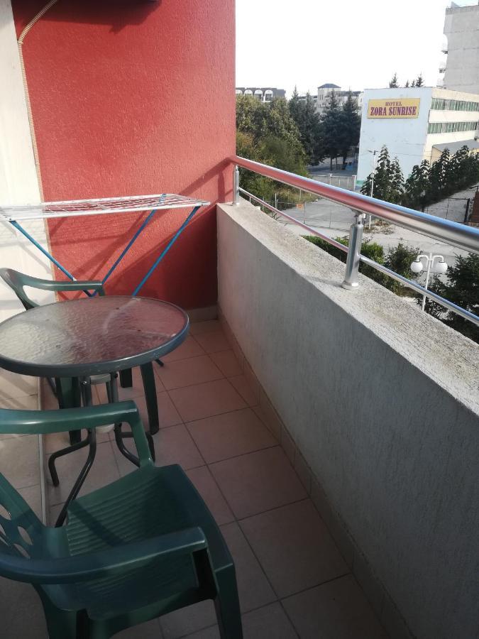 Apartments Victoria Кранево Екстер'єр фото